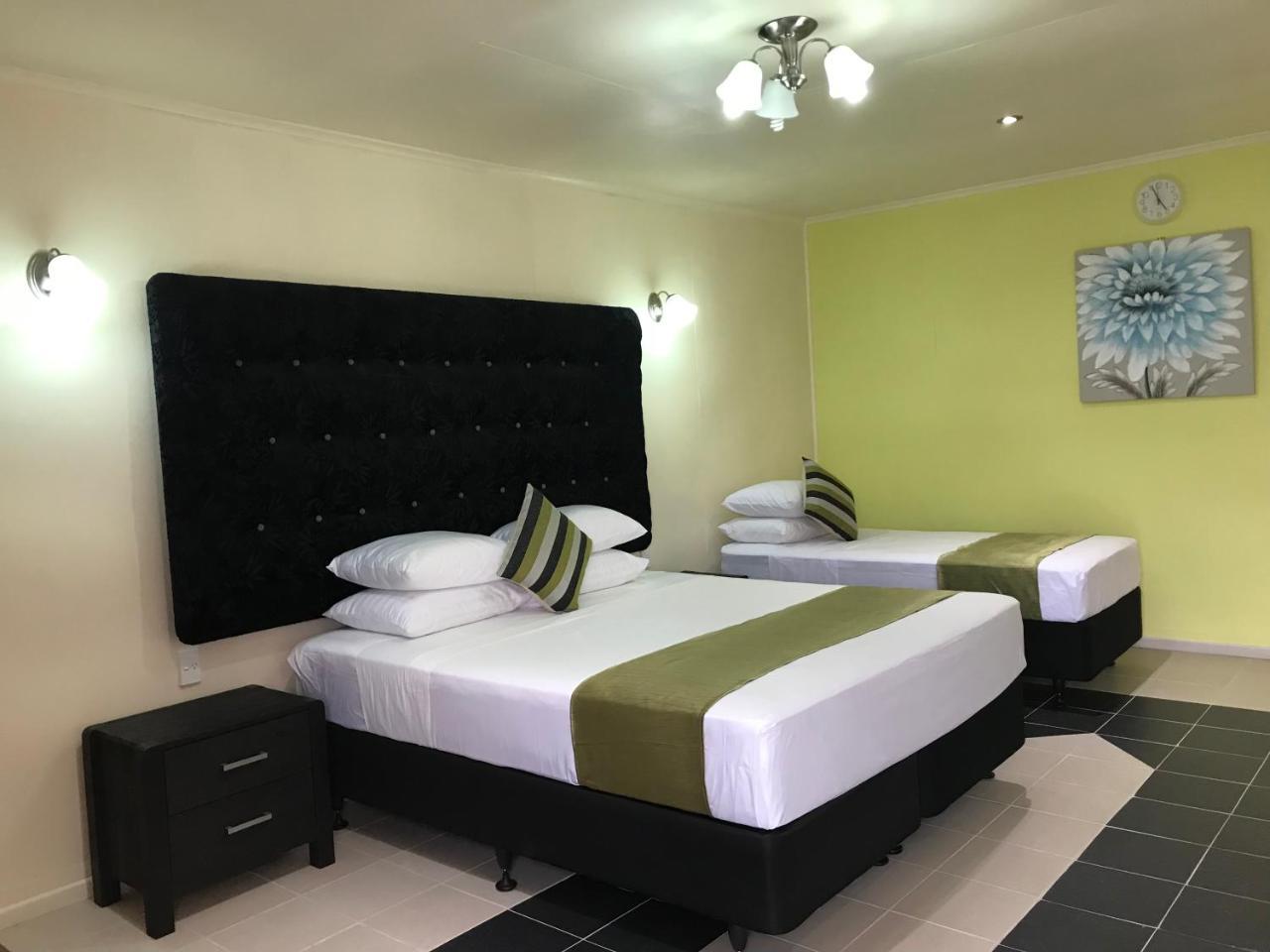 Moatoga Hotel Апиа Екстериор снимка